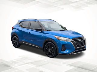 Thumbnail - 2021 Nissan Kicks