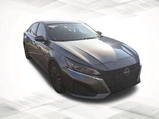 Thumbnail - 2023 Nissan Altima