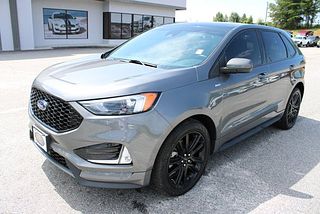 Thumbnail - 2023 Ford Edge