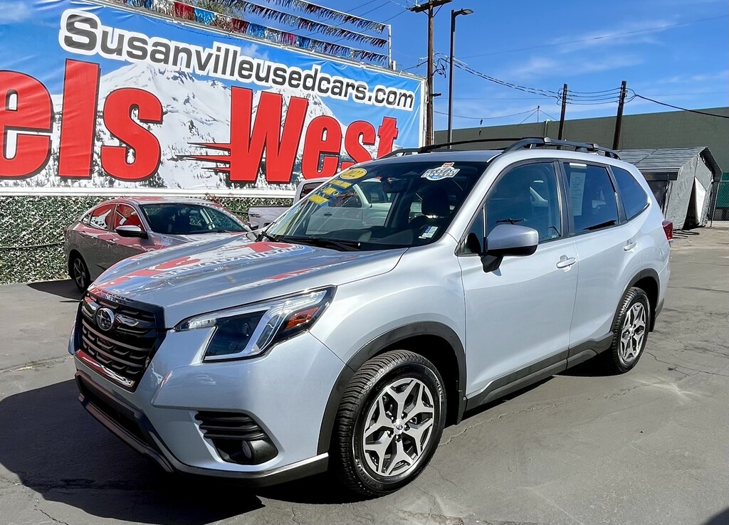 2022 Subaru Forester Located at Wheels West slide-image
