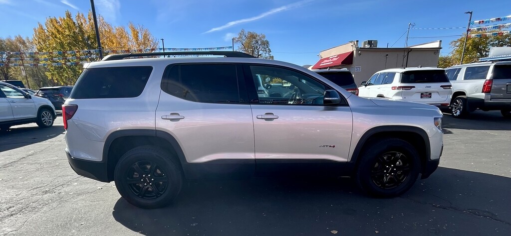 2020 GMC Acadia Located at Wheels West light-box-slides