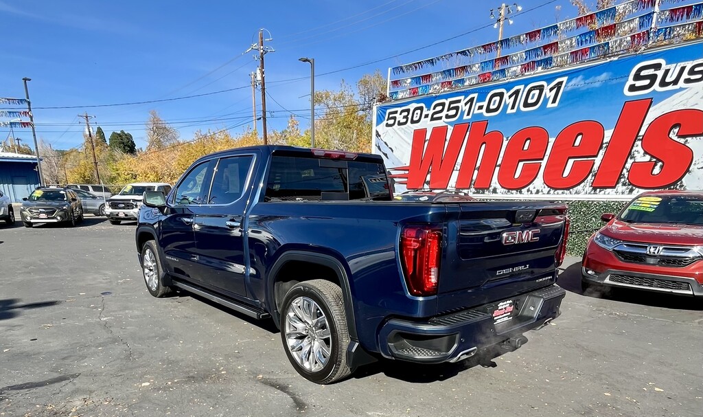 2023 GMC Sierra 1500 Crew Cab Located at Wheels West light-box-slides