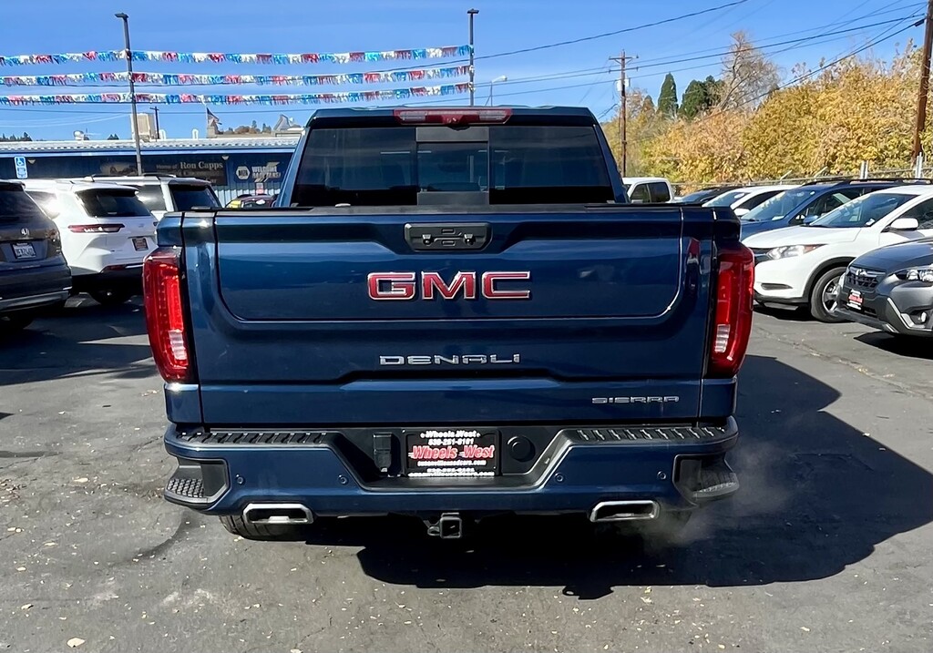 2023 GMC Sierra 1500 Crew Cab Located at Wheels West slide-image