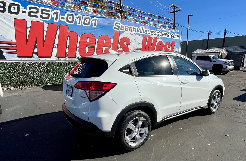2018 Honda HR-V Located at Wheels West light-box-slides