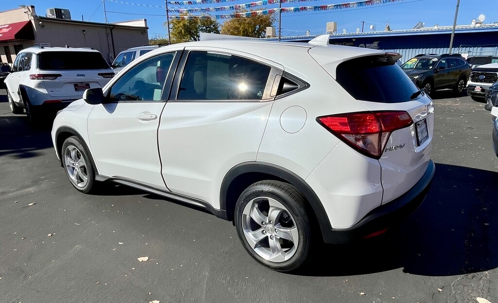 2018 Honda HR-V Located at Wheels West light-box-slides
