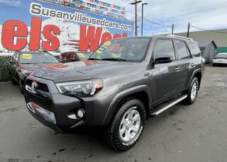2018 Toyota 4Runner SR5's photo