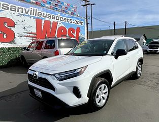 Thumbnail - 2024 Toyota RAV4