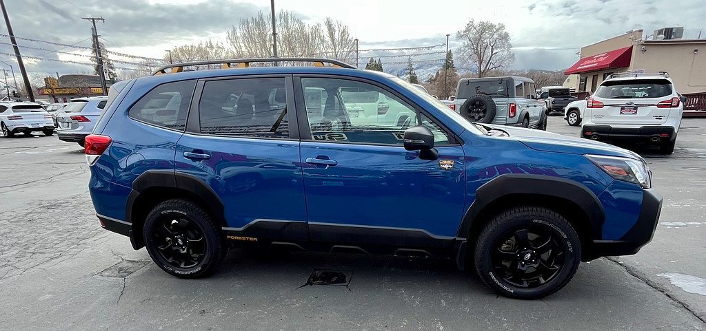 2024 Subaru Forester Located at Wheels West light-box-slides