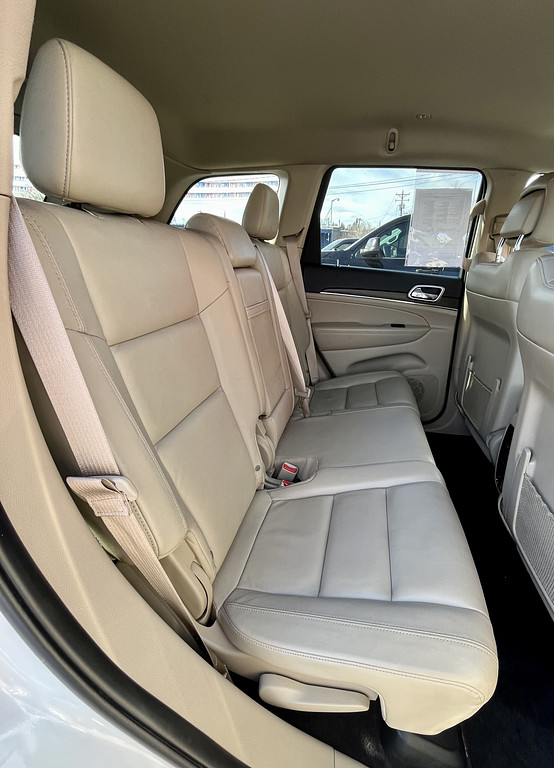 2018 Jeep Grand Cherokee Located at Wheels West slide-image