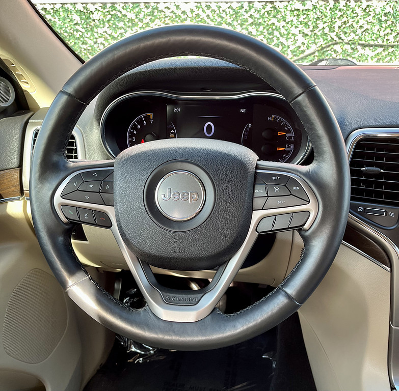 2018 Jeep Grand Cherokee Located at Wheels West slide-image