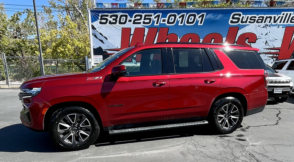 2021 Chevrolet Tahoe Located at Wheels West light-box-slides