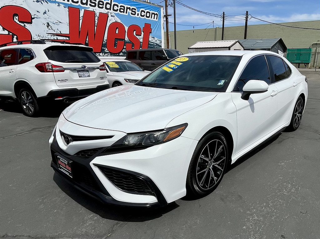 2021 Toyota Camry SE