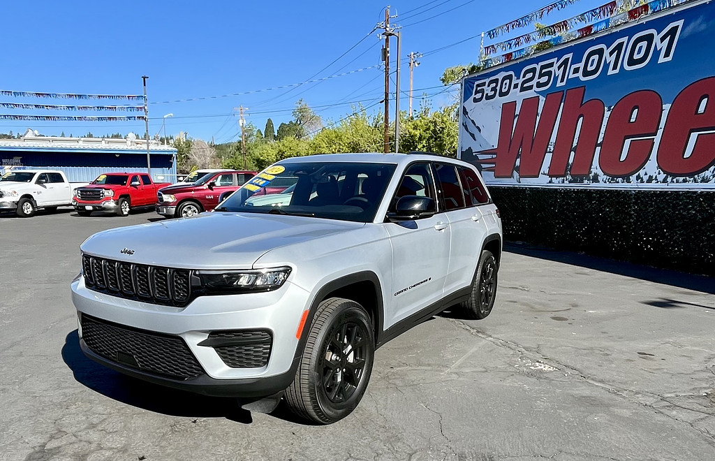 2024 Jeep Grand Cherokee Altitude 4x4's photo