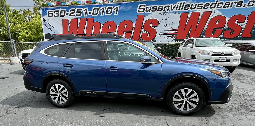 2022 Subaru Outback Located at Wheels West light-box-slides