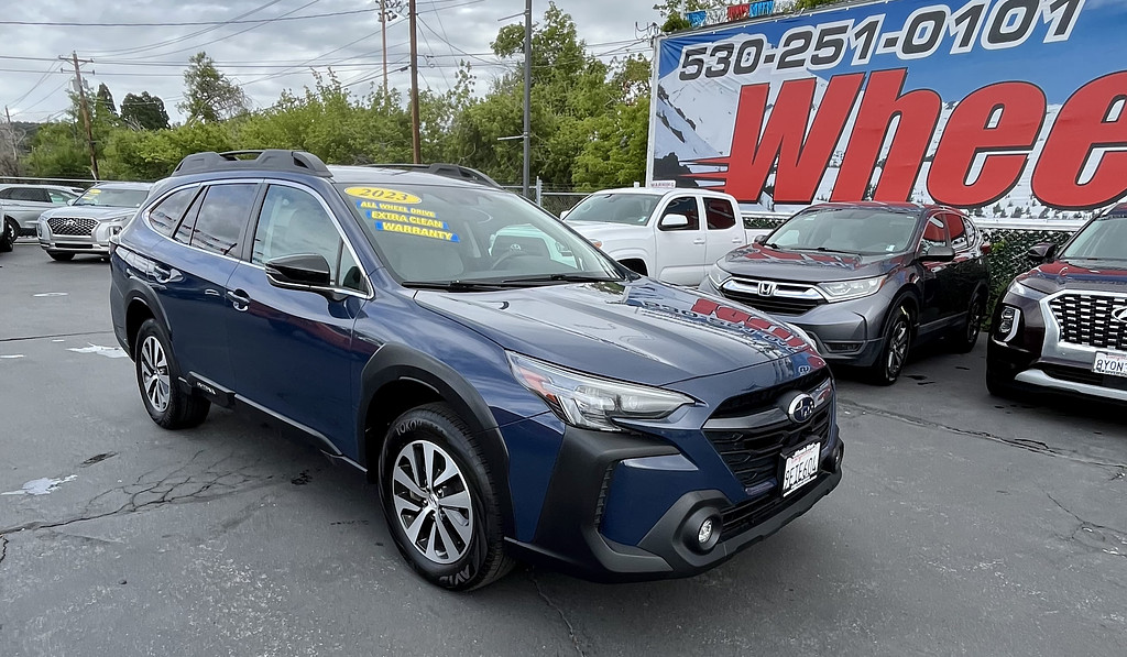 2023 Subaru Outback Premium's photo