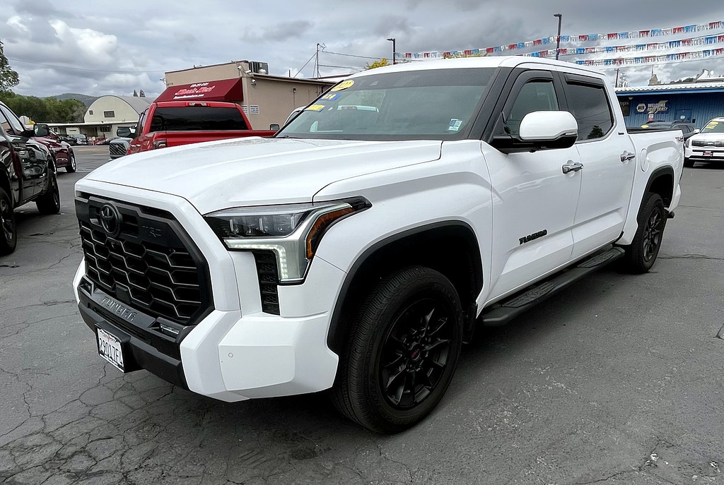2022 Toyota Tundra Crew Max 4WD Located at Wheels West light-box-slides