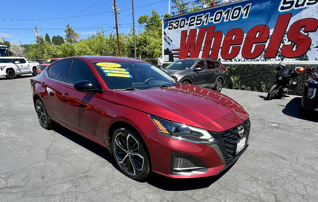 2023 Nissan Altima 2.5 SR AWD's photo