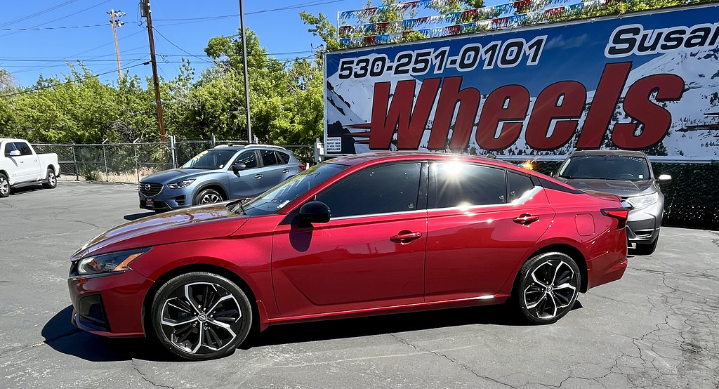 2023 Nissan Altima Located at Wheels West slide-image