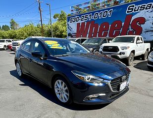 Thumbnail - 2017 Mazda Mazda3 5-Door