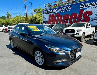 Thumbnail - 2017 Mazda Mazda3 5-Door