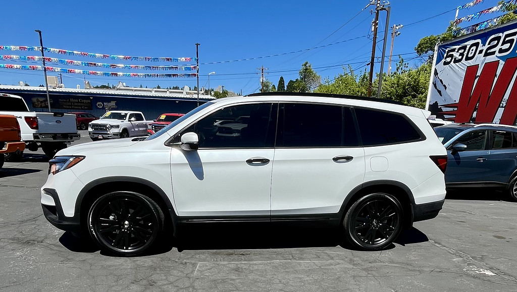 2022 Honda Pilot Located at Wheels West light-box-slides