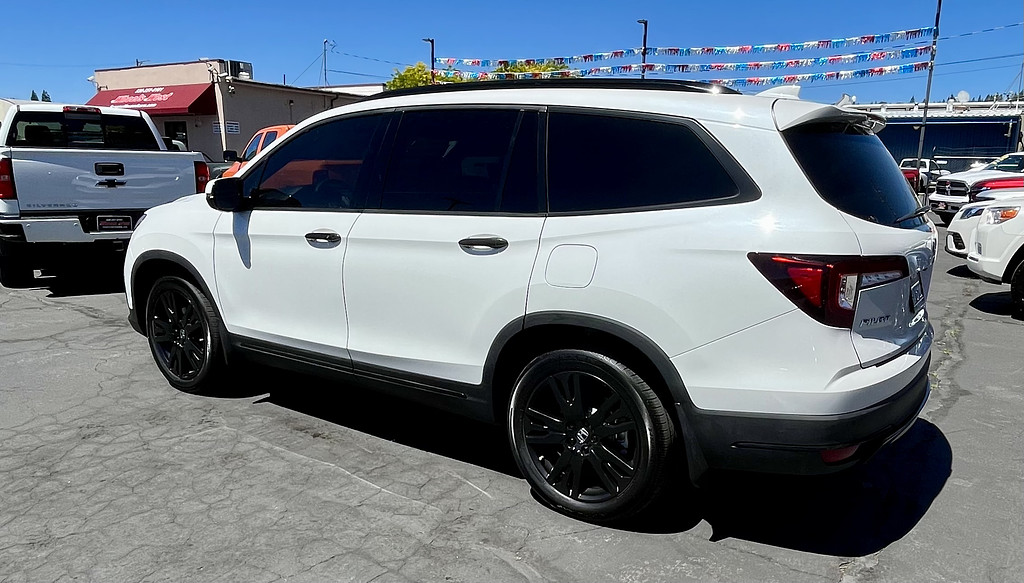 2022 Honda Pilot Located at Wheels West light-box-slides