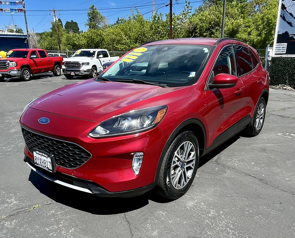2021 Ford Escape Located at Wheels West slide-image