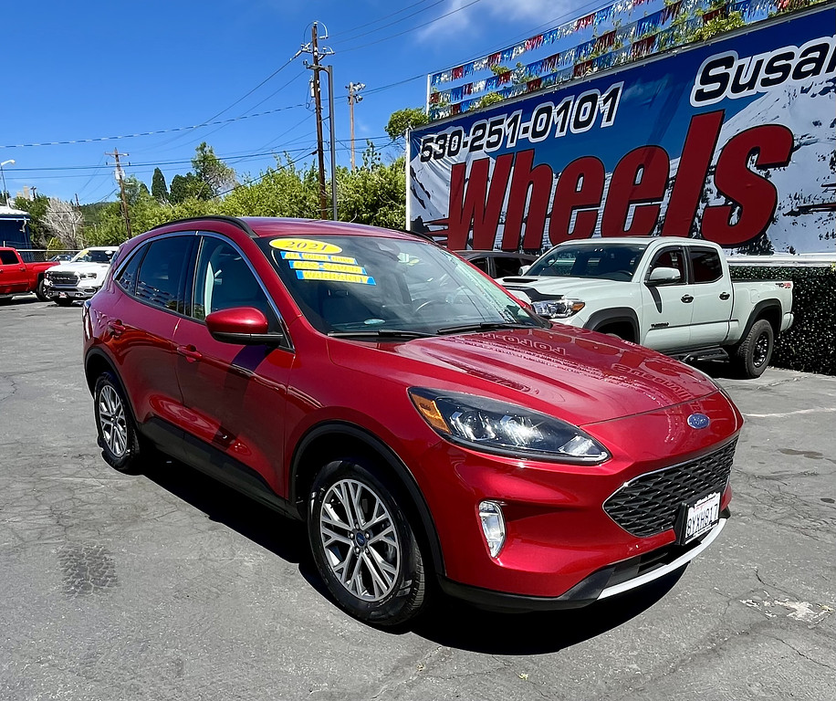 2021 Ford Escape Located at Wheels West slide-image