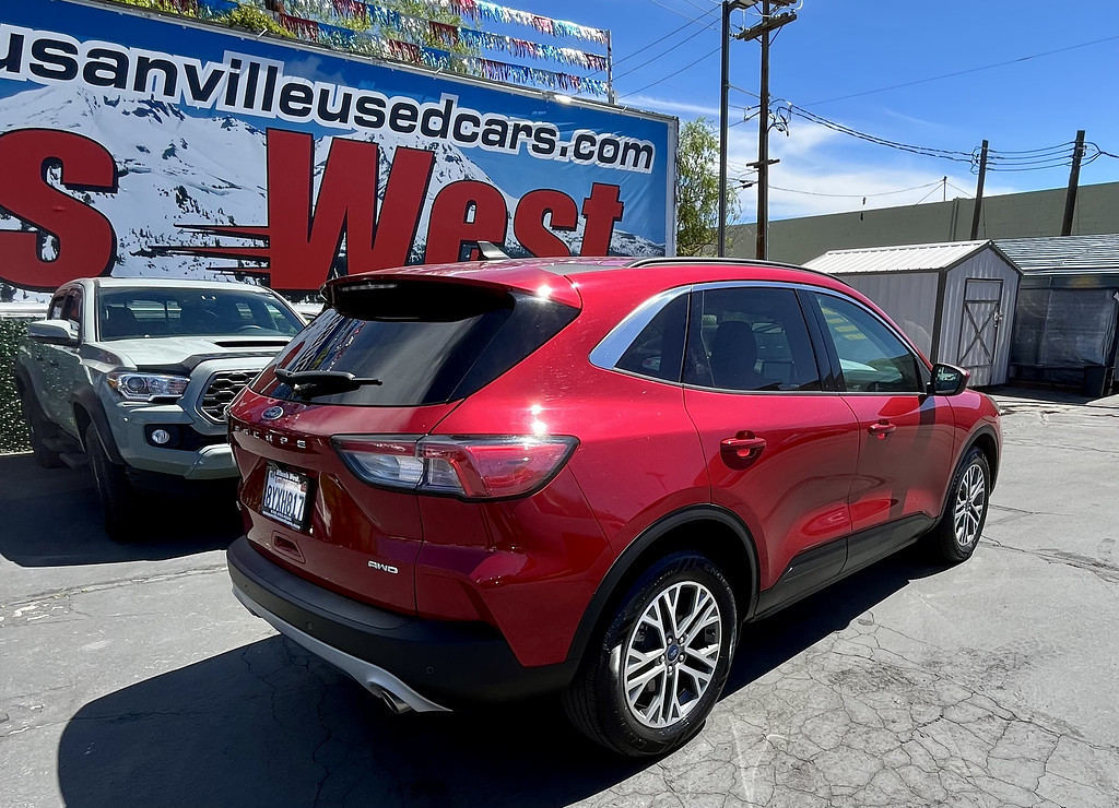 2021 Ford Escape Located at Wheels West slide-image