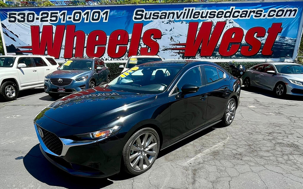 2019 Mazda Mazda3 Sedan Located at Wheels West slide-image