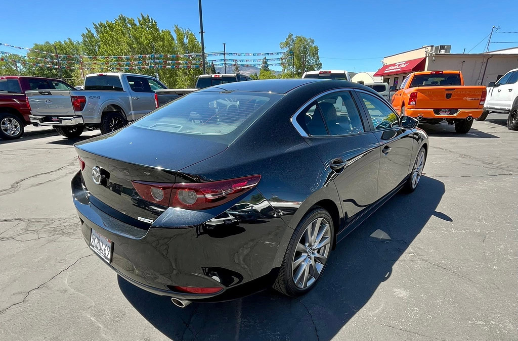 2019 Mazda Mazda3 Sedan Located at Wheels West light-box-slides