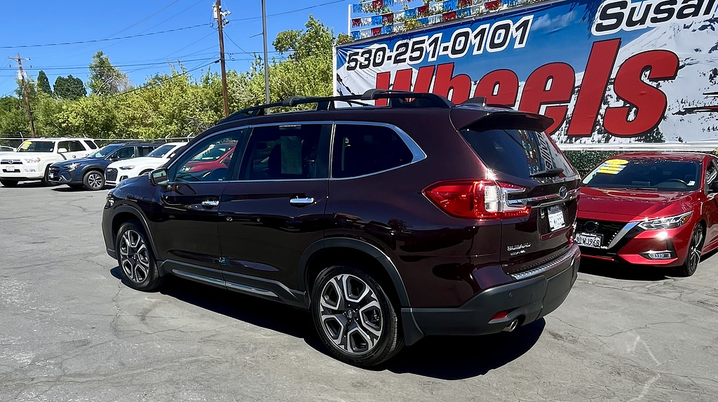 2023 Subaru Ascent Located at Wheels West light-box-slides