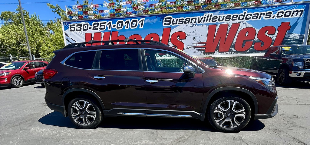 2023 Subaru Ascent Located at Wheels West slide-image