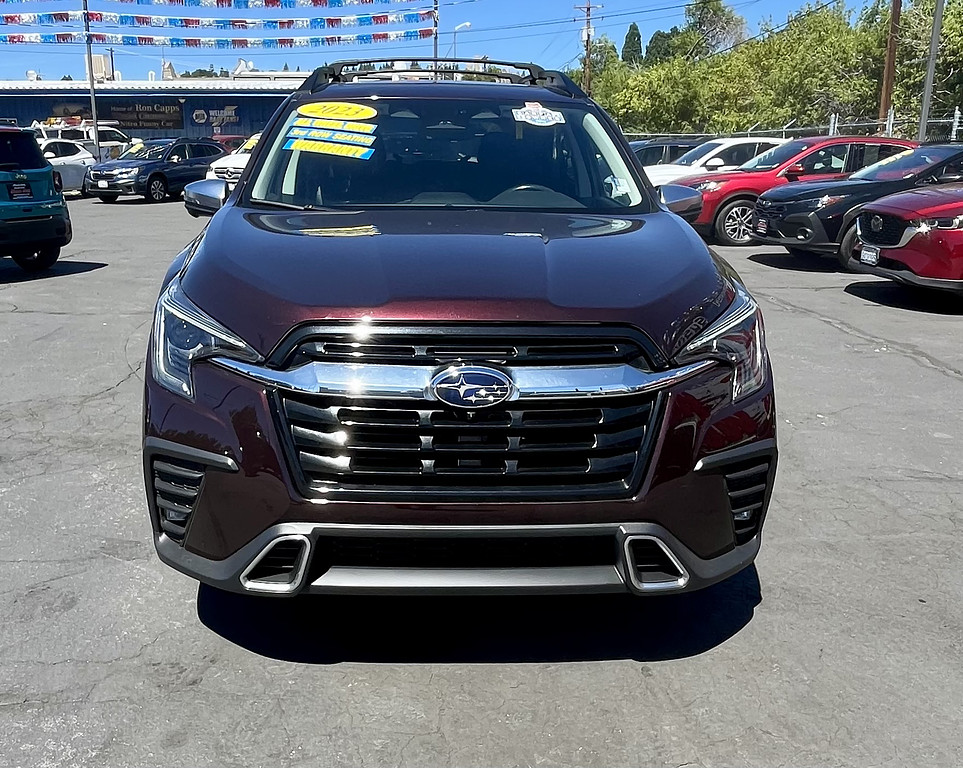2023 Subaru Ascent Located at Wheels West light-box-slides