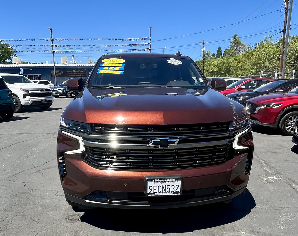 2022 Chevrolet Tahoe Located at Wheels West light-box-slides