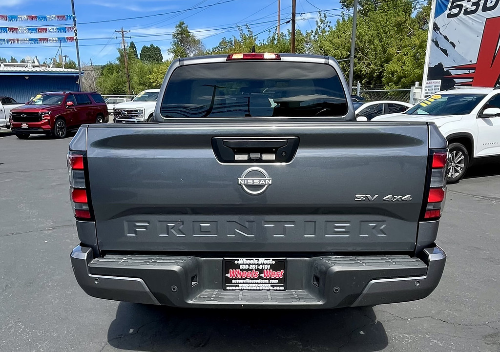2025 Nissan Frontier Located at Wheels West light-box-slides