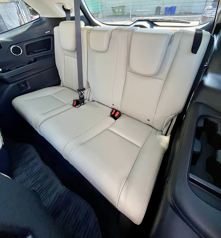 2022 Subaru Ascent Located at Wheels West light-box-slides