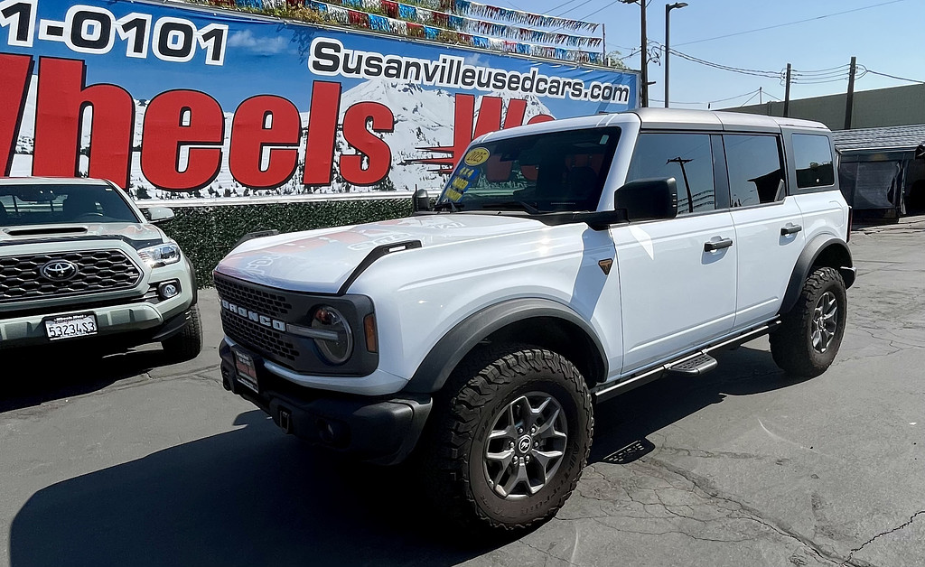 2025 Ford Bronco Located at Wheels West slide-image