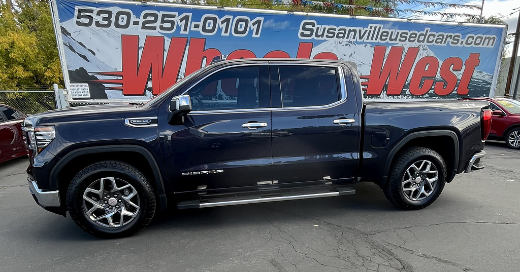2022 GMC Sierra 1500 Located at Wheels West light-box-slides