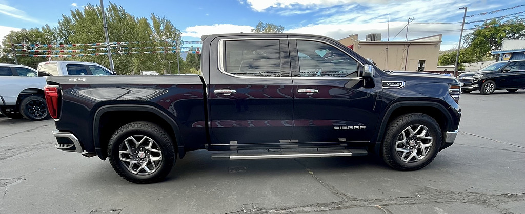2022 GMC Sierra 1500 Located at Wheels West light-box-slides