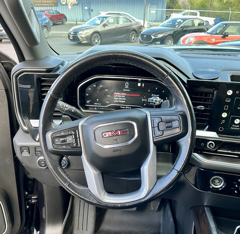 2022 GMC Sierra 1500 Located at Wheels West light-box-slides