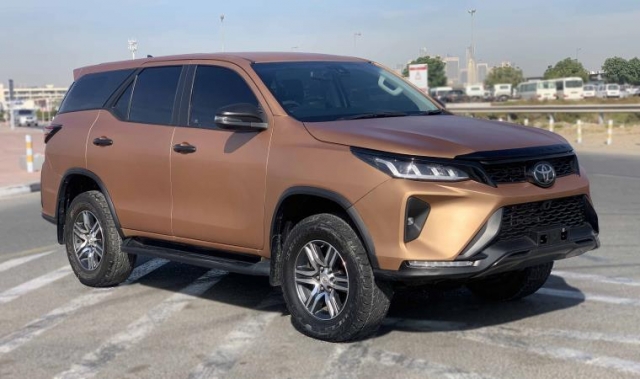 TOYOTA FORTUNER 2020