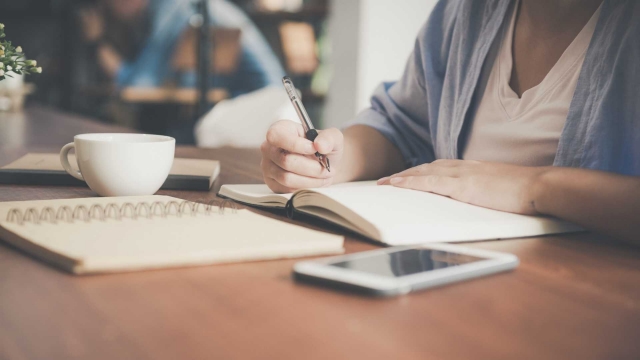 Custom Papers Online: Could It Be a Good Deal For Students?