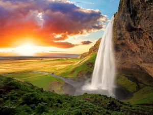 Air & 5-Day Iceland Independent Tour