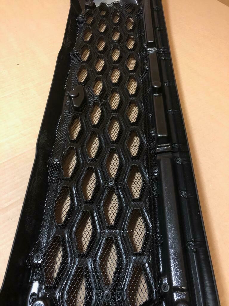 Решетка радиатора Нива 4х4/Легенд с защитной сеткой