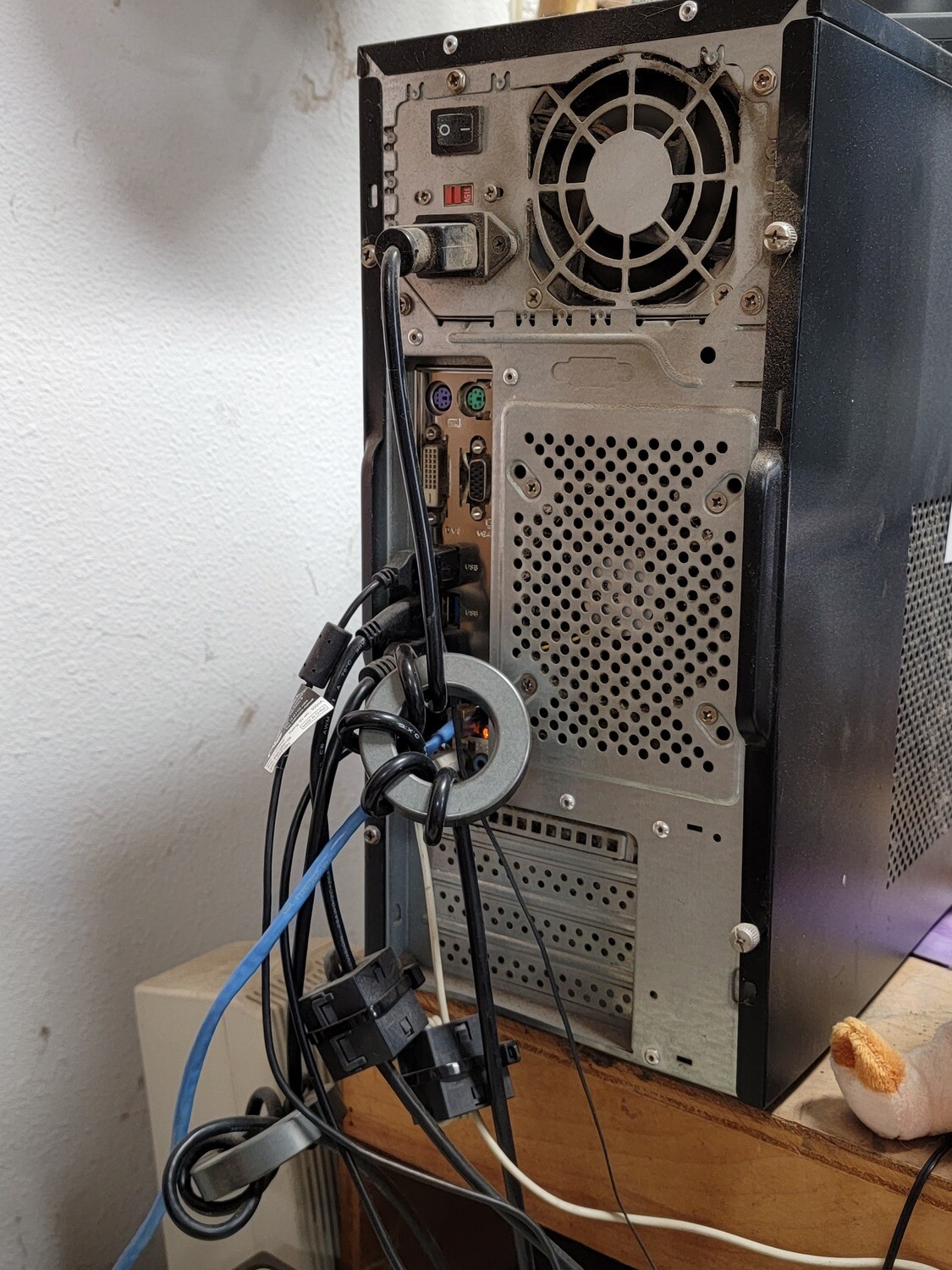 DELUXE Desktop Computer with AC power RFI Kit 11 Filters Computer