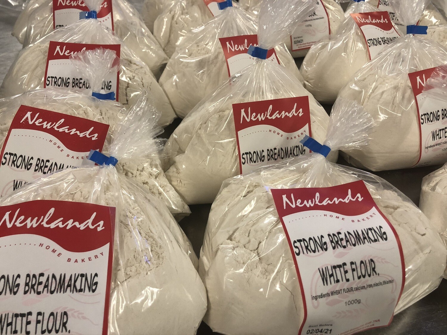 1kg Strong White breadmaking Flour