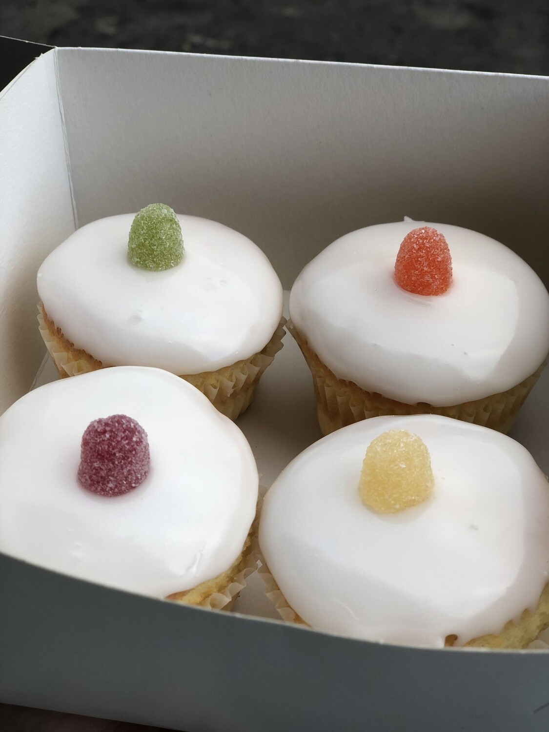 Iced Fairy Cake Sponges (4)