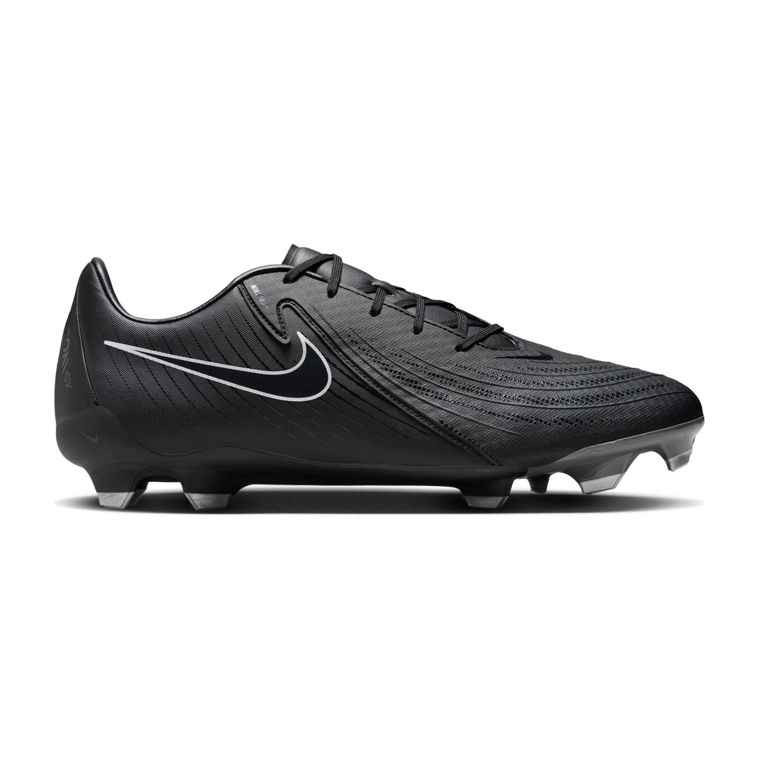 Phantom GX 2 Academy di Nike, il vostro alleato per dominare il campo da calcio. Diventa il maestro del gioco.