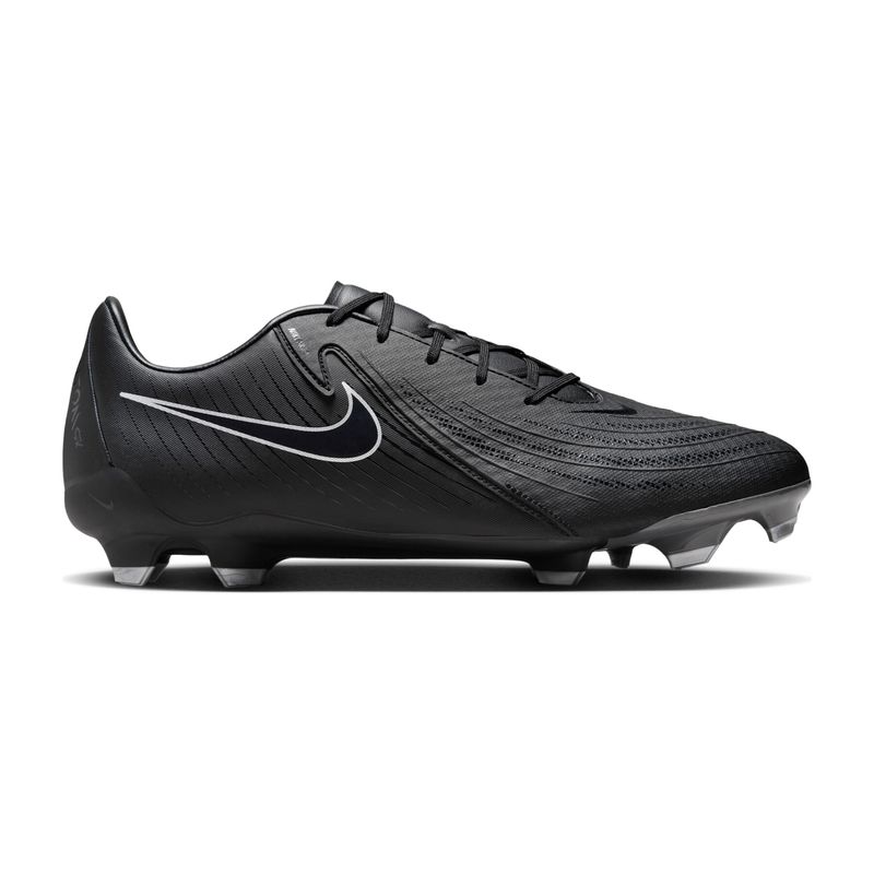 Phantom GX 2 Academy di Nike, il vostro alleato per dominare il campo da calcio. Diventa il maestro del gioco.
